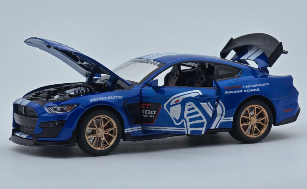 Ford Mustang Shelby GT500 1:24 diecast scale model car